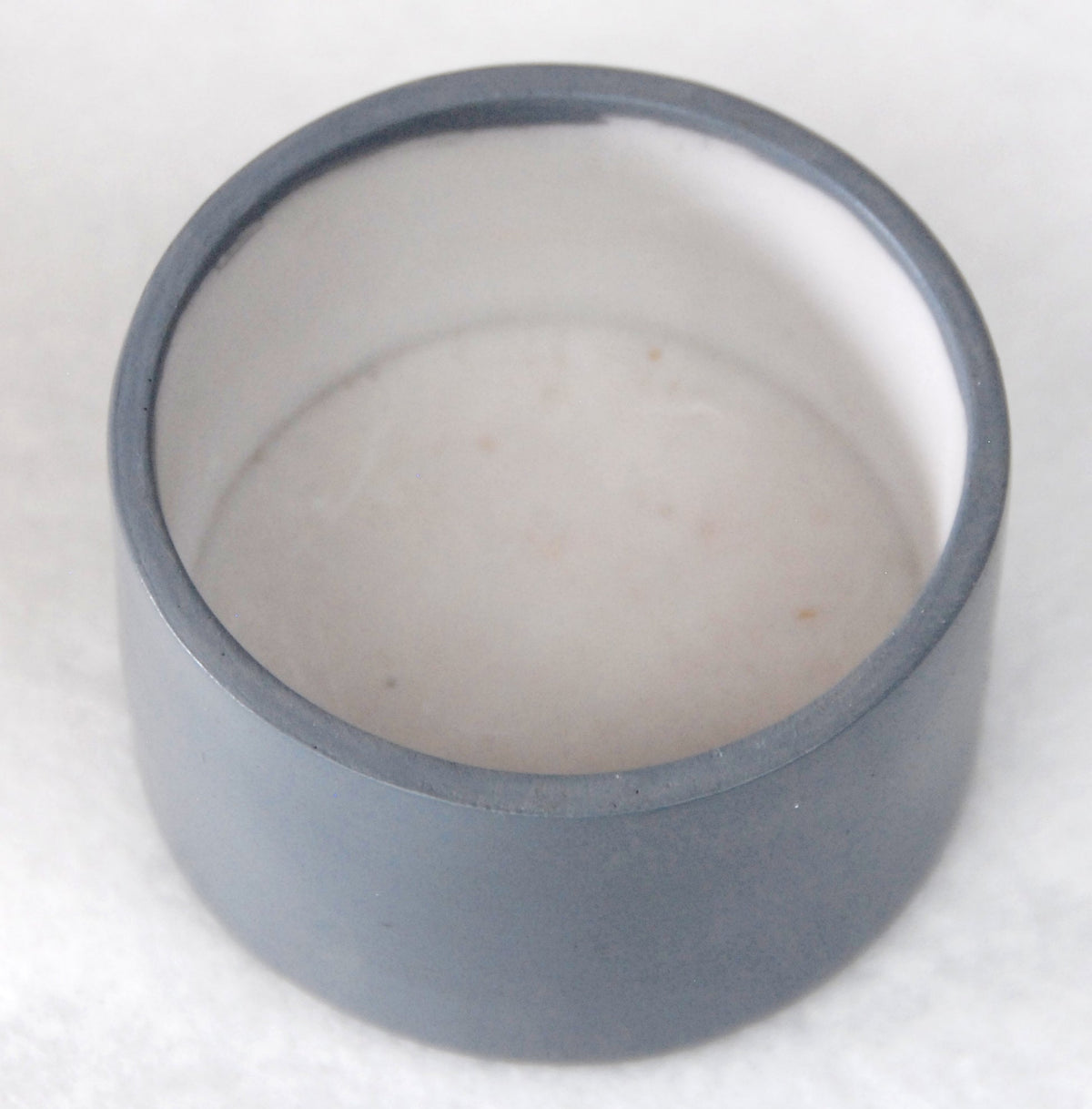 100mm Bastelset Polyresin Sockel grau mit DIY-Schneekugel - Schneekugelhaus