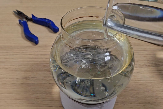 Schneekugel DIY: Was gehört ins Wasser? - Schneekugelhaus