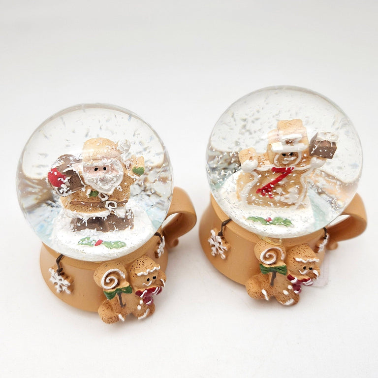2 Süße Schneekugeln Weihnachtstasse Weihnachtsbäckerei 60 mm Durchmesser - Schneekugelhaus