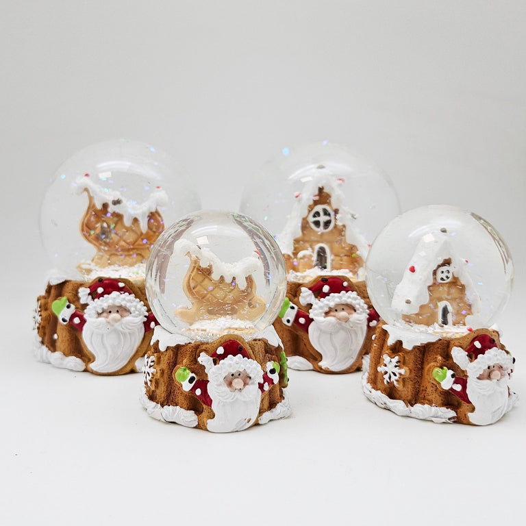 2 Süße Schneekugeln Zuckerbäcker auf Sockel Weihnachten 65 mm Durchmesser - Schneekugelhaus