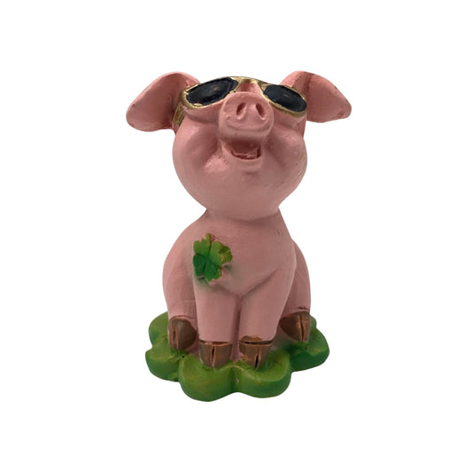 Innenmodell "Schwein mit Kleeblatt-Brosche" - 40 x 45 mm