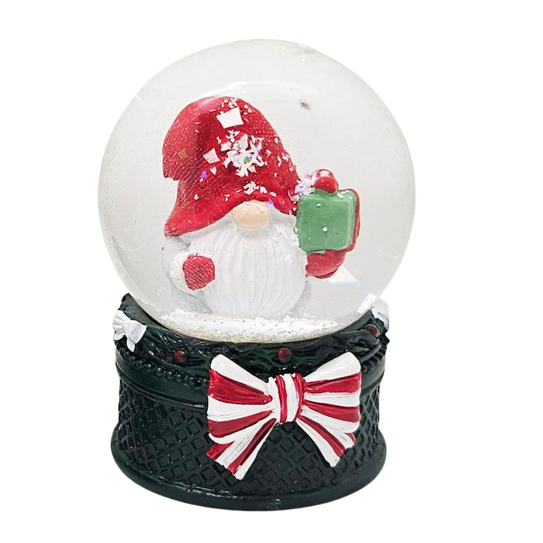 Süße Mini-Schneekugel Weihnachtswichtel Geschenkpaket auf Sockel grün B: 45mm