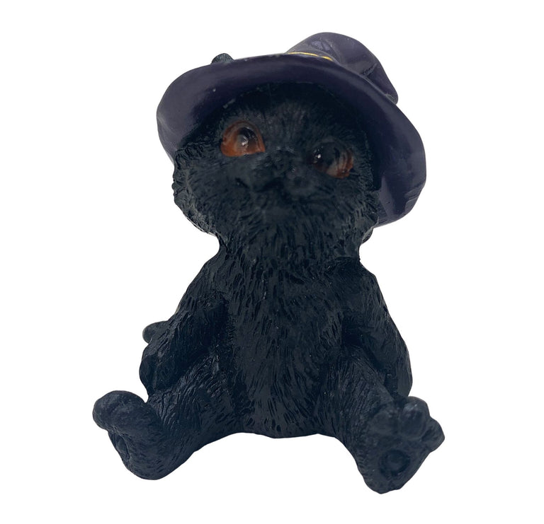 Hexen-Katzen Figur "breit sitzend mit lila Hut" - 55 x 65 mm