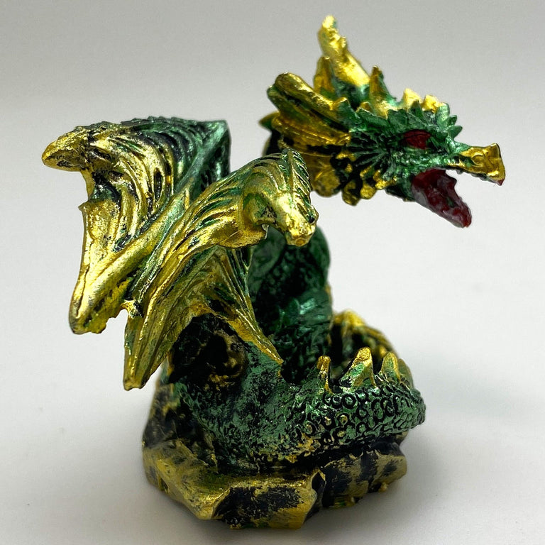 Innenmodell gold grün Drache "aufrecht sitzend" - 50 x 55 mm - Schneekugelhaus