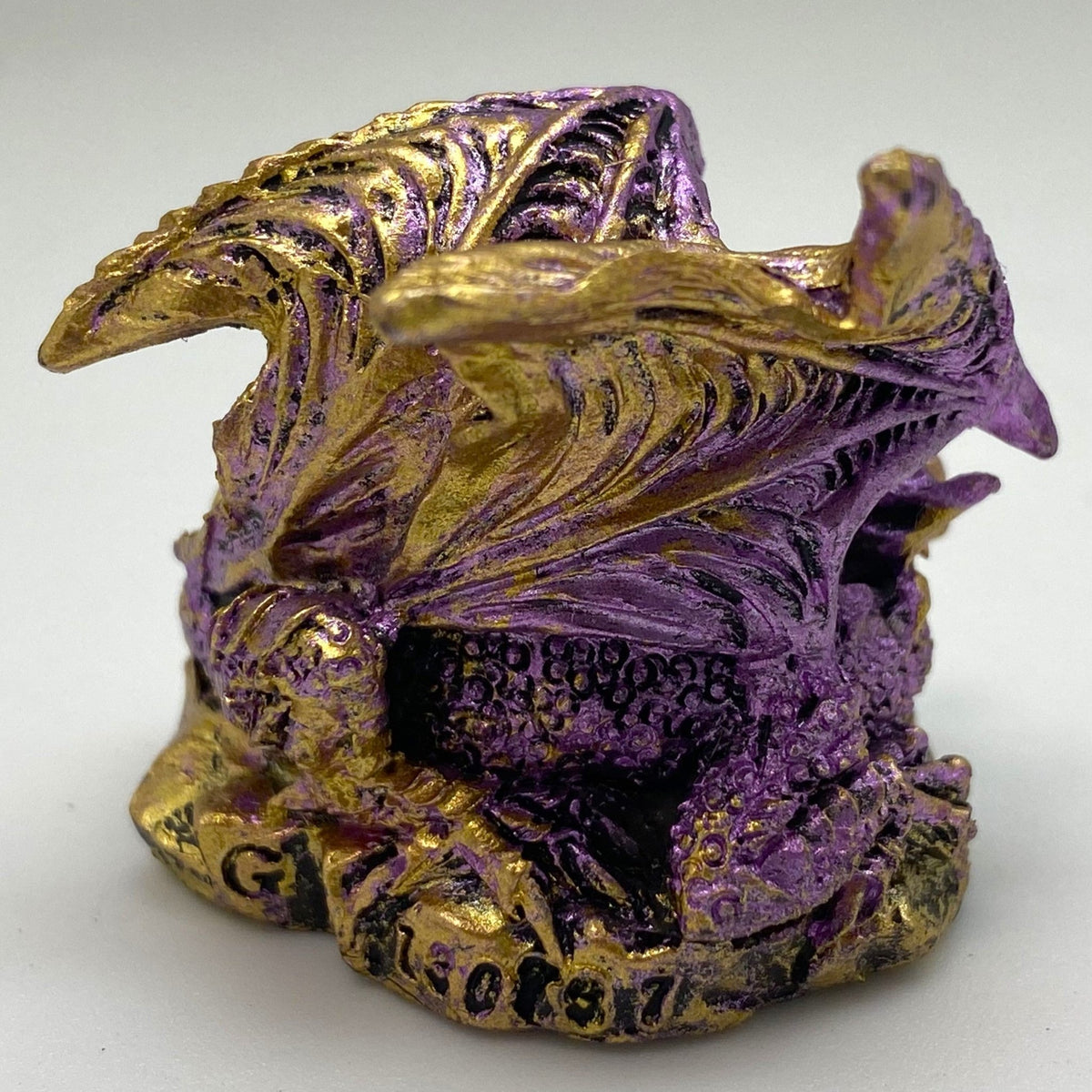 Innenmodell gold lila Drache "gerollt" - 50 x 55 mm - Schneekugelhaus