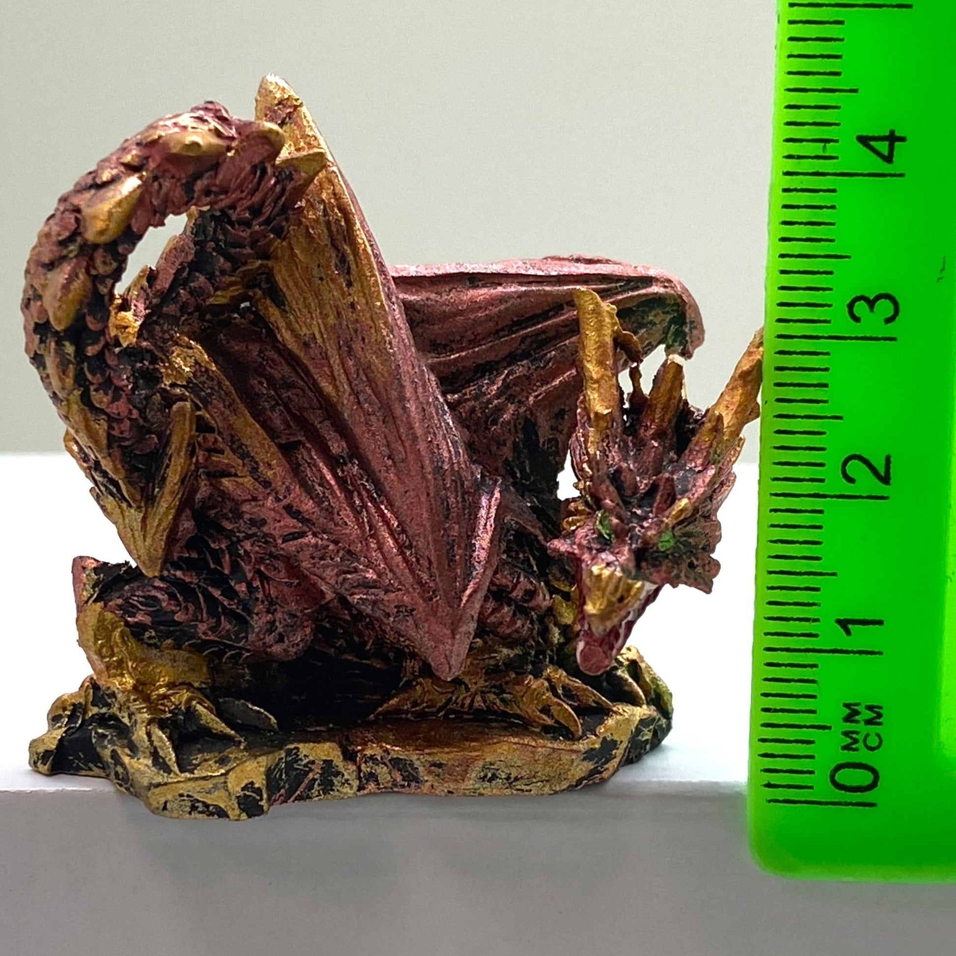 Innenmodell gold pink Drache "kriechend" - 50 x 55 mm - Schneekugelhaus