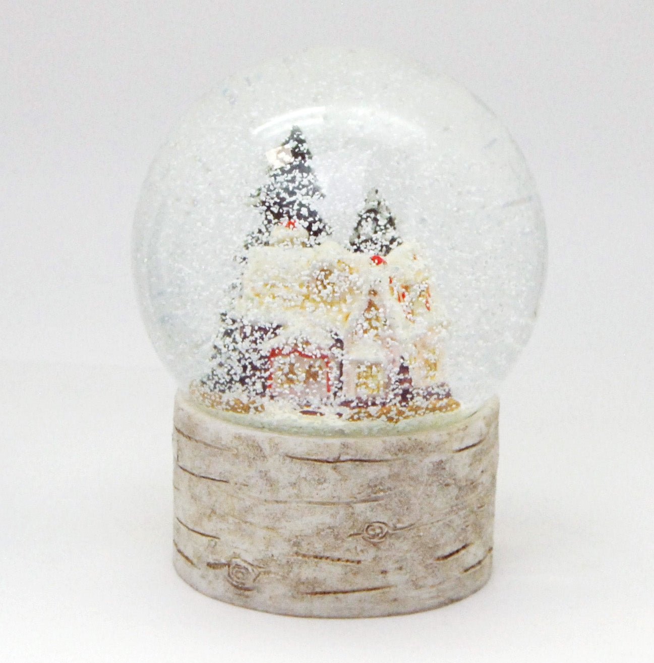 Schneekugel Zuckerbäckerhaus im Winterwald auf Holzsockel "Country-Line" 10 cm Durchmesser - Schneekugelhaus